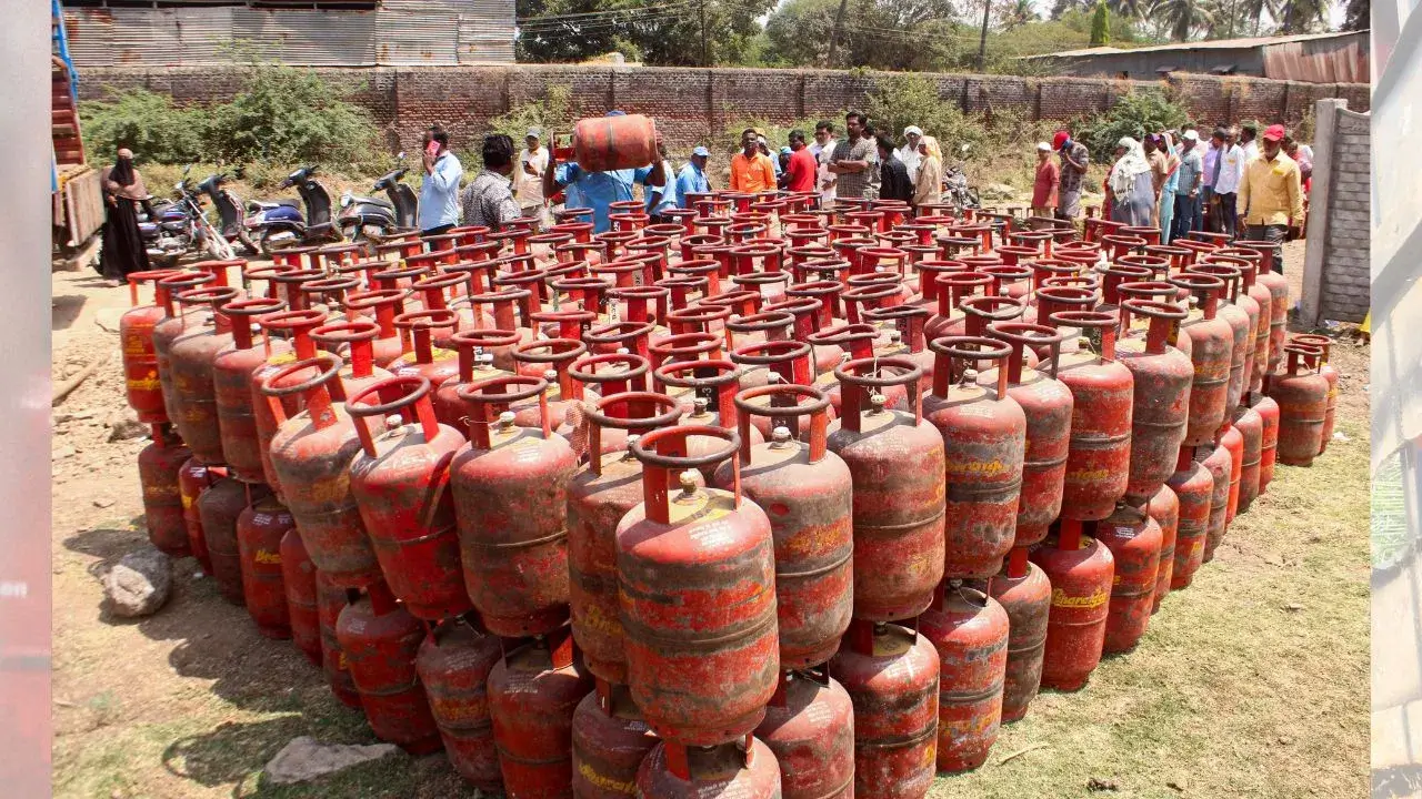 LPG Stock India Gas Cylinder Supply and Shortage News
